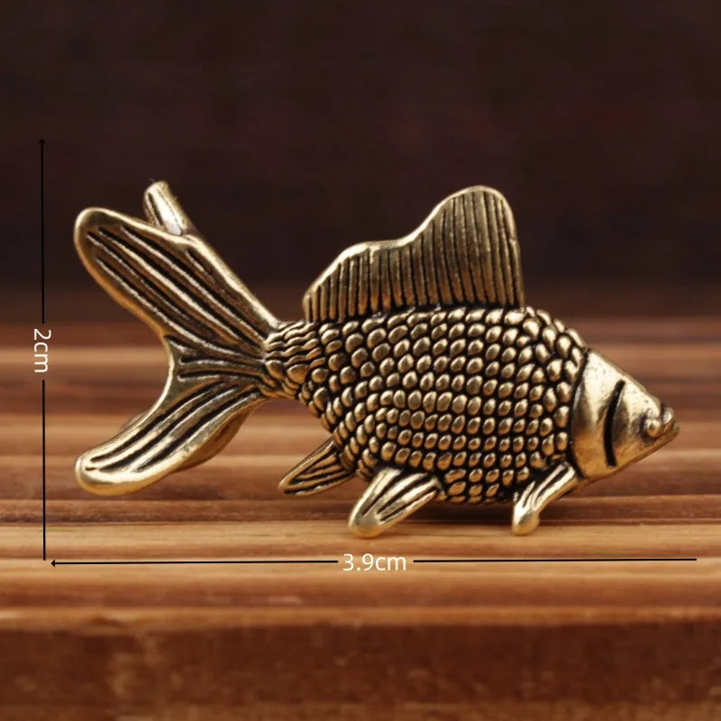 Cute Vintage Brass Goldfish Statue Ancient Lifelike Goldfish Figurines Elegant Exquisite Lucky Charm Animal Sculpture Halloween
